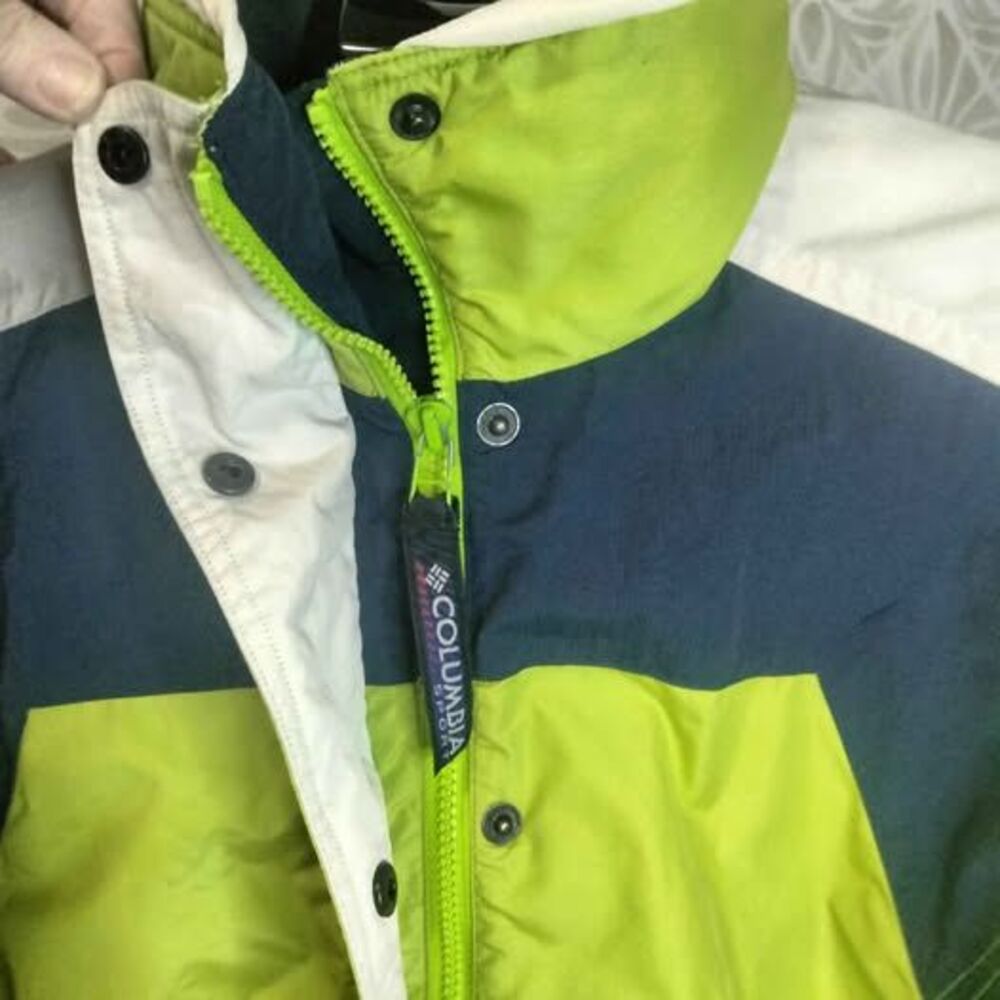 Columbia Sportswear Women's Winter Coat Medium - Picture 4 of 9